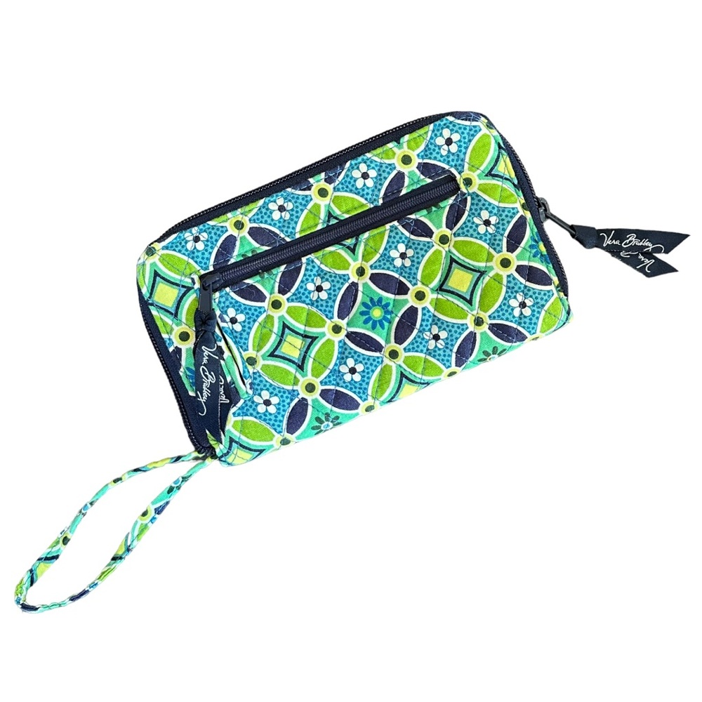 Vera Bradley Daisy Daisy Zipper Wallet